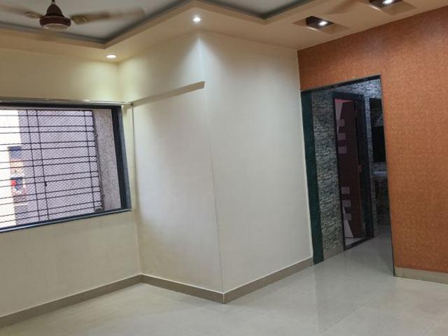 Resale | 2 BHK 700 Sq.Ft. Apartment in Golden Park Complex