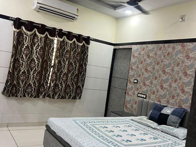 Resale | 2 BHK 700 Sq.Ft. Apartment in Options Avenue 14