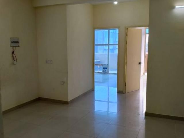 Resale | 2 BHK 700 Sq.Ft. Apartment in Pyramid Urban Homes 3