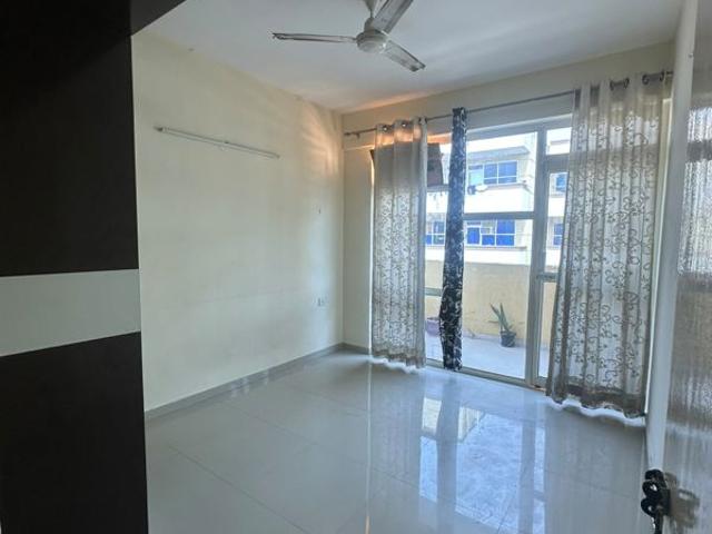 Resale | 2 BHK 700 Sq.Ft. Apartment in Pyramid Urban Homes 3