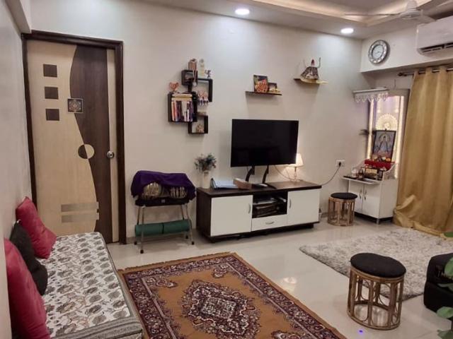 Resale | 2 BHK 700 Sq.Ft. Apartment in Satra One