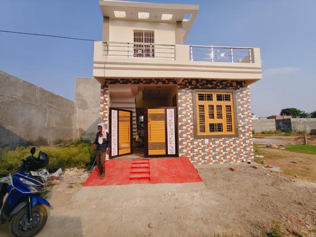 Resale | 2 BHK 700 Sq.Ft. Independent House in Jankipuram Extension