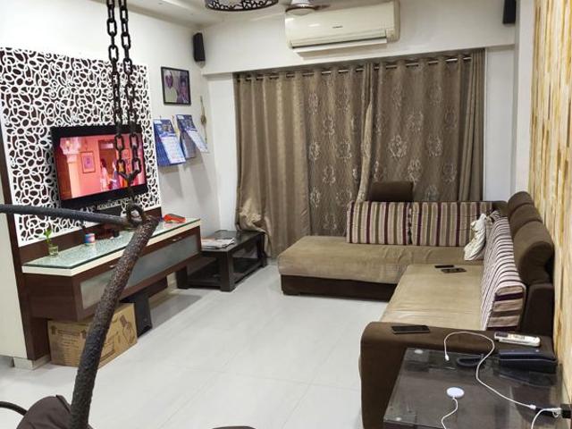 Resale | 2 BHK 702 Sq.Ft. Apartment in Kulswamini CHS Vile Parle