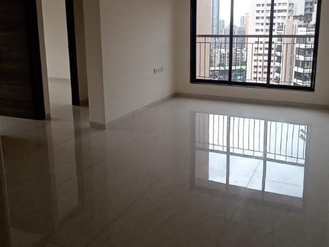 Resale | 2 BHK 715 Sq.Ft. Apartment in Rashi Tower