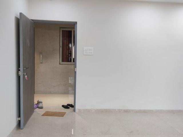 Resale | 2 BHK 717 Sq.Ft. Apartment in Vile Parle West