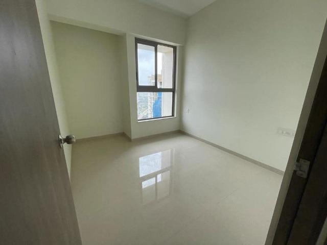 Resale | 2 BHK 711 Sq.Ft. Apartment in Kalpataru Paramount