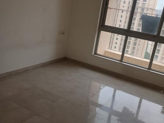 Resale | 2 BHK 727 Sq.Ft. Apartment in Hiranandani Sunrays