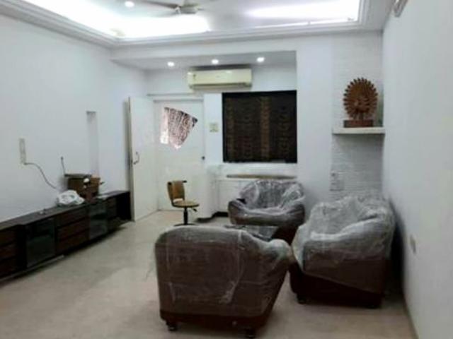 Resale | 2 BHK 720 Sq.Ft. Apartment in Jivandhara Society