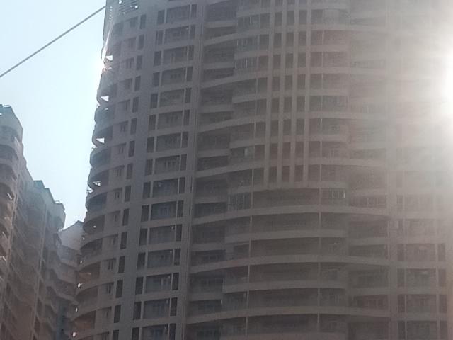 Resale | 2 BHK 734 Sq.Ft. Apartment in Dosti Group Imperia