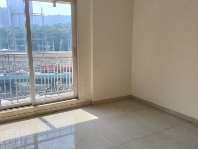 Resale | 2 BHK 735 Sq.Ft. Apartment in Shree Tirupati STG Signature Residency