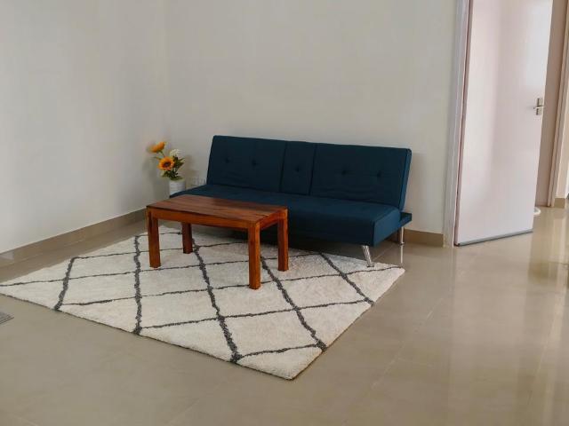 Resale | 2 BHK 735 Sq.Ft. Apartment in Suncity Avenue 76