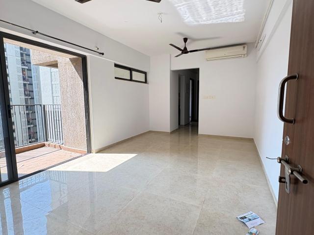 Resale | 2 BHK 738 Sq.Ft. Apartment in Lodha Lakeshore Greens