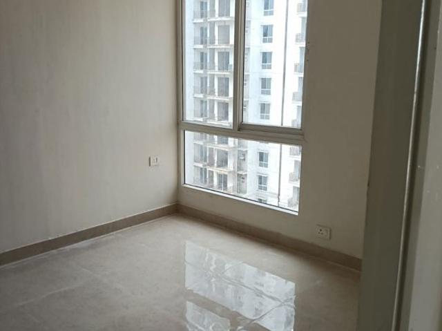 Resale | 2 BHK 749 Sq.Ft. Apartment in Signature The Millennia 4