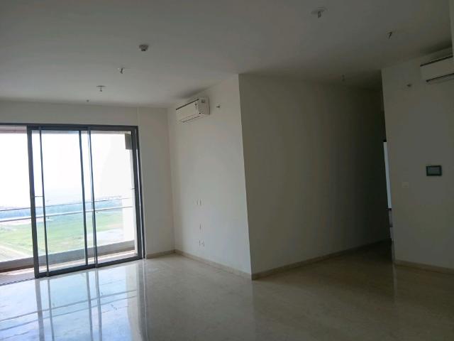 Resale | 2 BHK + 740 Sq.Ft. Apartment in Piramal Mahalaxmi