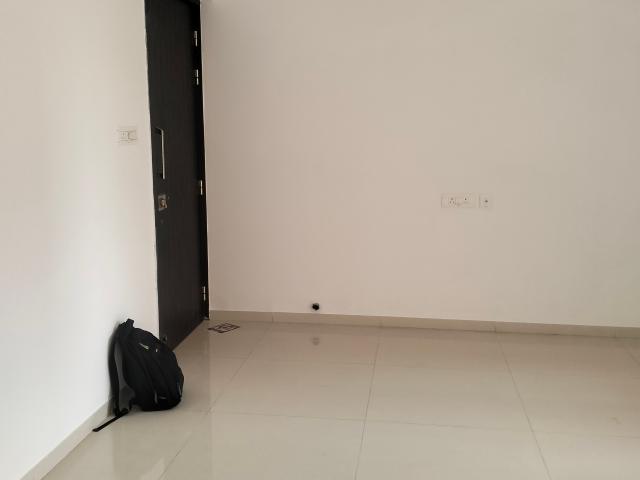 Resale | 2 BHK 755 Sq.Ft. Apartment in Urban Skyline Phase 2
