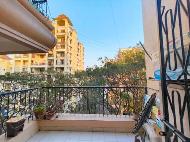 Resale | 2 BHK 755 Sq.Ft. Apartment in Goel Ganga Glitz