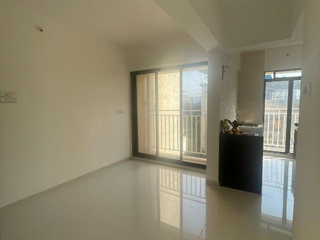 Resale | 2 BHK 750 Sq.Ft. Apartment in Vakratund Tower