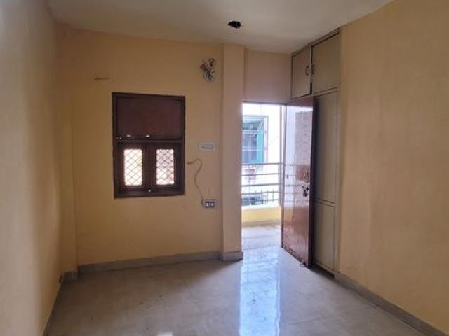 Resale | 2 BHK 750 Sq.Ft. Apartment in Dilshad Colony