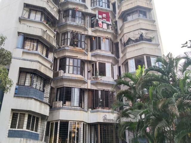 Resale | 2 BHK 750 Sq.Ft. Apartment in DSK Trilok Apartments