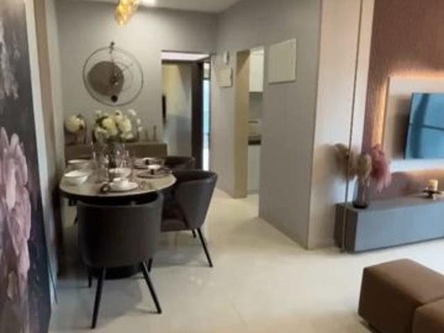 Resale | 2 BHK 750 Sq.Ft. Apartment in IM Applaud 38
