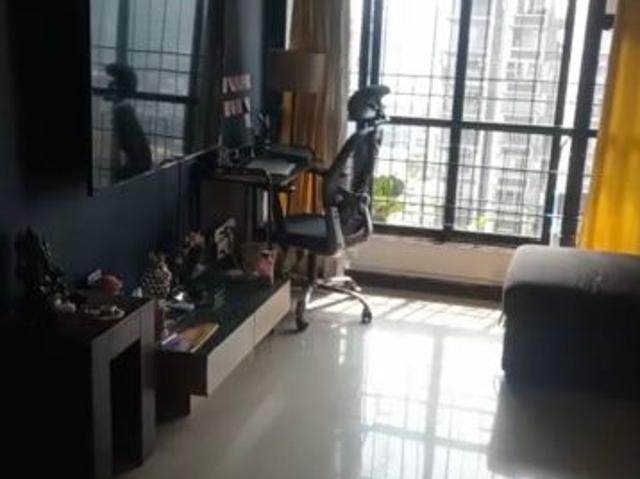 Resale | 2 BHK 750 Sq.Ft. Apartment in Montreal Tower