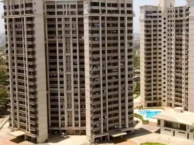 Resale | 2 BHK 750 Sq.Ft. Apartment in Raheja Tipco Heights