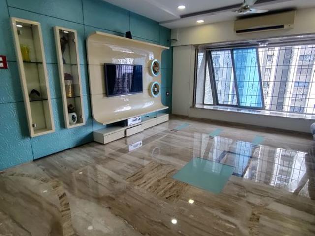 Resale | 2 BHK 750 Sq.Ft. Apartment in Redstone Infinity