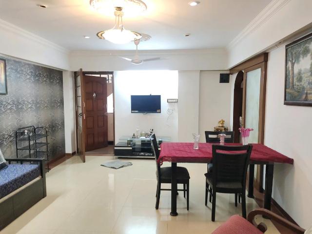 Resale | 2 BHK 750 Sq.Ft. Apartment in Rizvi Oak