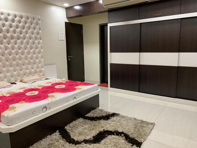 Resale | 2 BHK 750 Sq.Ft. Apartment in Shakti One Luxuria