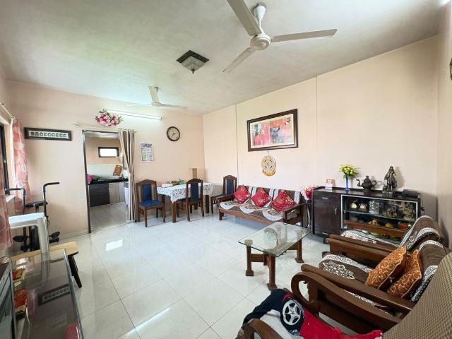 Resale | 2 BHK + 760 Sq.Ft. Apartment in Tata Glendale