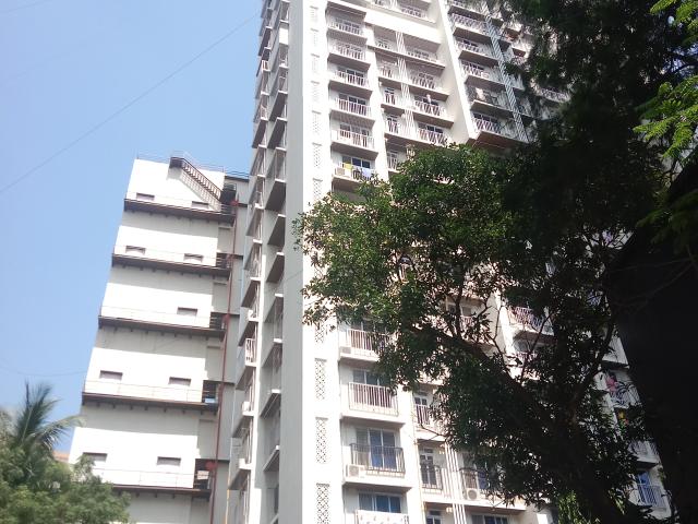 Resale | 2 BHK 760 Sq.Ft. Apartment in Romell Serene