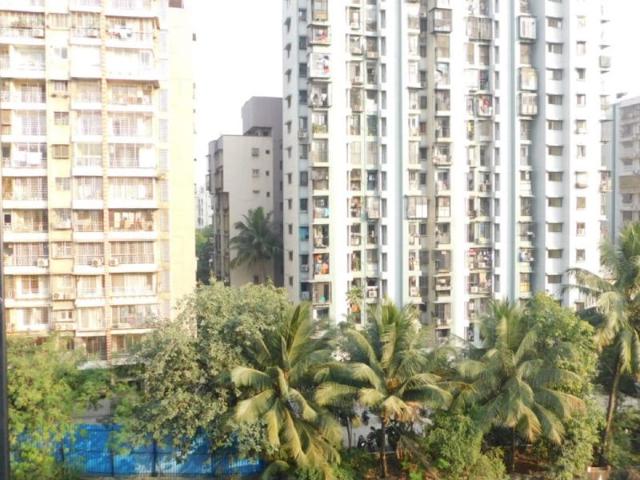 Resale | 2 BHK 760 Sq.Ft. Apartment in Santacruz East