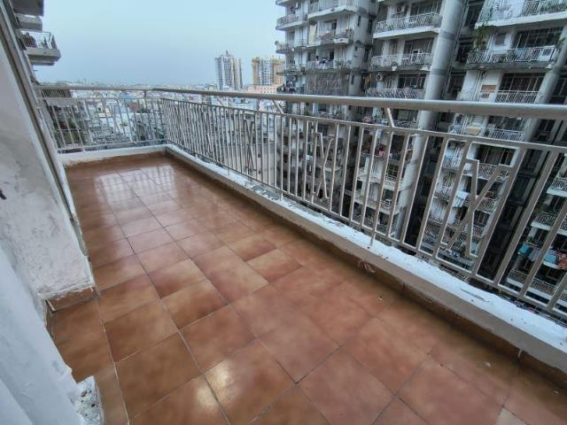Resale | 2 BHK + 777 Sq.Ft. Apartment in Zara Aavaas