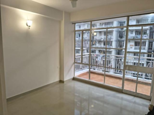 Resale | 2 BHK + 777 Sq.Ft. Apartment in Zara Aavaas 3