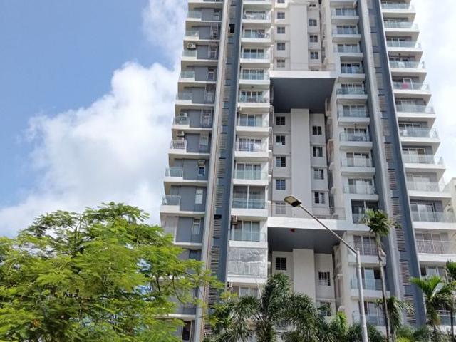 Resale | 2 BHK 778 Sq.Ft. Apartment in Viceroy Park