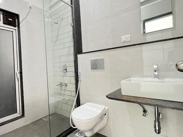 Resale | 2 BHK 770 Sq.Ft. Apartment in Shreeji Atlantis