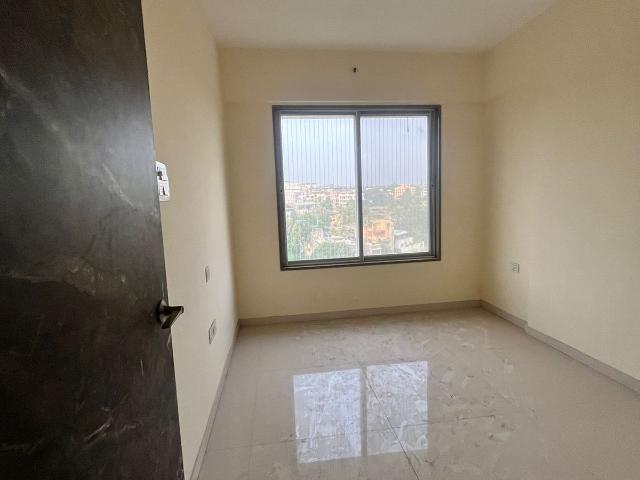 Resale | 2 BHK 771 Sq.Ft. Apartment in Oyster Saket City