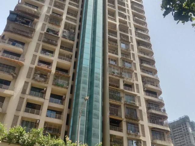 Resale | 2 BHK 786 Sq.Ft. Apartment in Bhumiraj Twin Bridge