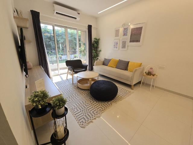Resale | 2 BHK 788 Sq.Ft. Apartment in K Raheja Sterling