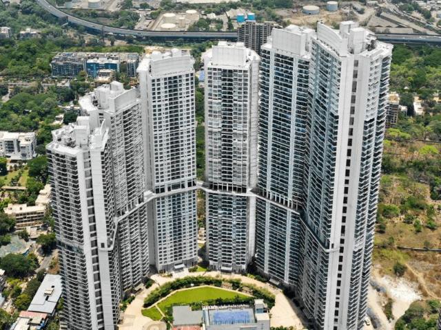 Resale | 2 BHK 788 Sq.Ft. Apartment in L&T Crescent Bay T2