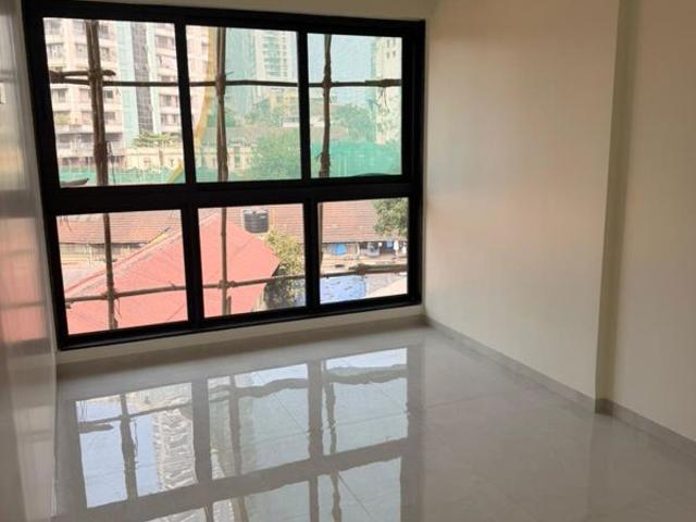 Resale | 2 BHK + 780 Sq.Ft. Apartment in Churchgate