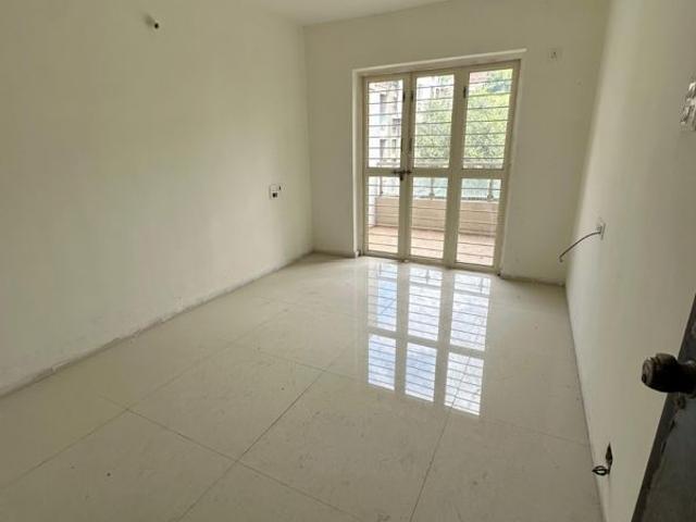 Resale | 2 BHK + 780 Sq.Ft. Apartment in Hingne Khurd