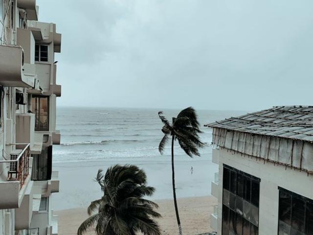 Resale | 2 BHK 780 Sq.Ft. Apartment in Juhu