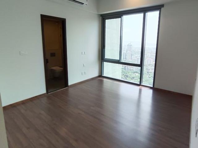 Resale | 2 BHK 780 Sq.Ft. Apartment in Piramal Mahalaxmi