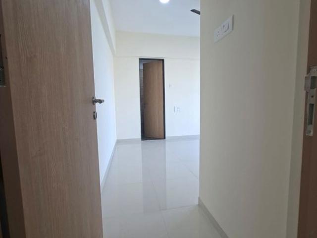 Resale | 2 BHK 781 Sq.Ft. Apartment in Kalpataru Magnus