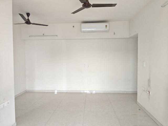 Resale | 2 BHK 781 Sq.Ft. Apartment in Lodha Sterling