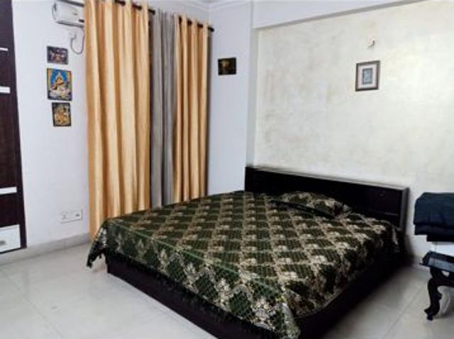Resale | 2 BHK 796 Sq.Ft. Apartment in Paramount Symphony