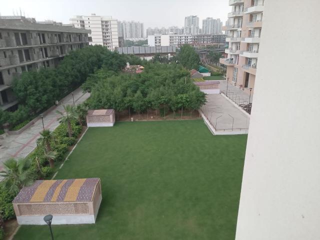 Resale | 2 BHK 796 Sq.Ft. Apartment in SS The Leaf