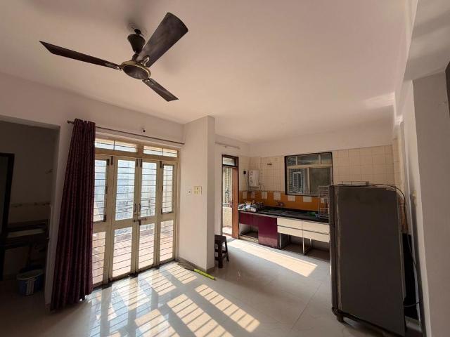 Resale | 2 BHK 797 Sq.Ft. Apartment in Five Star Royal Entrada