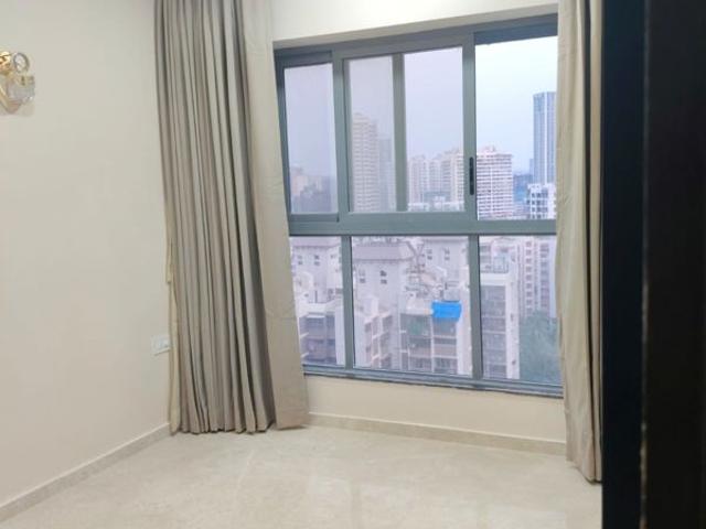 Resale | 2 BHK + 793 Sq.Ft. Apartment in Sheth 72 West
